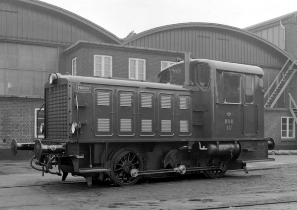 DK12003