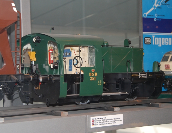 DK4048